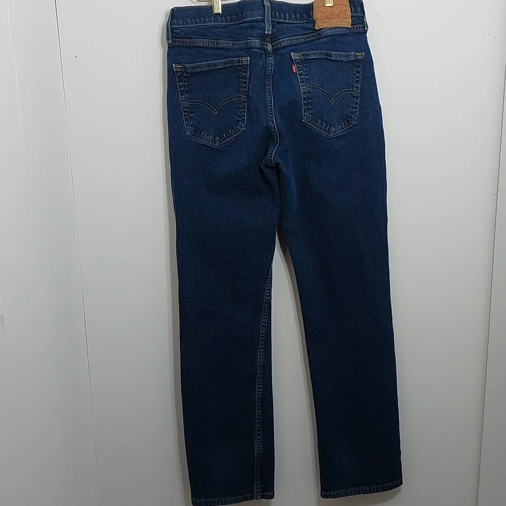 Levi's Men's Size 32 Jeans 514 Mediun Blue Wash Straight Fit